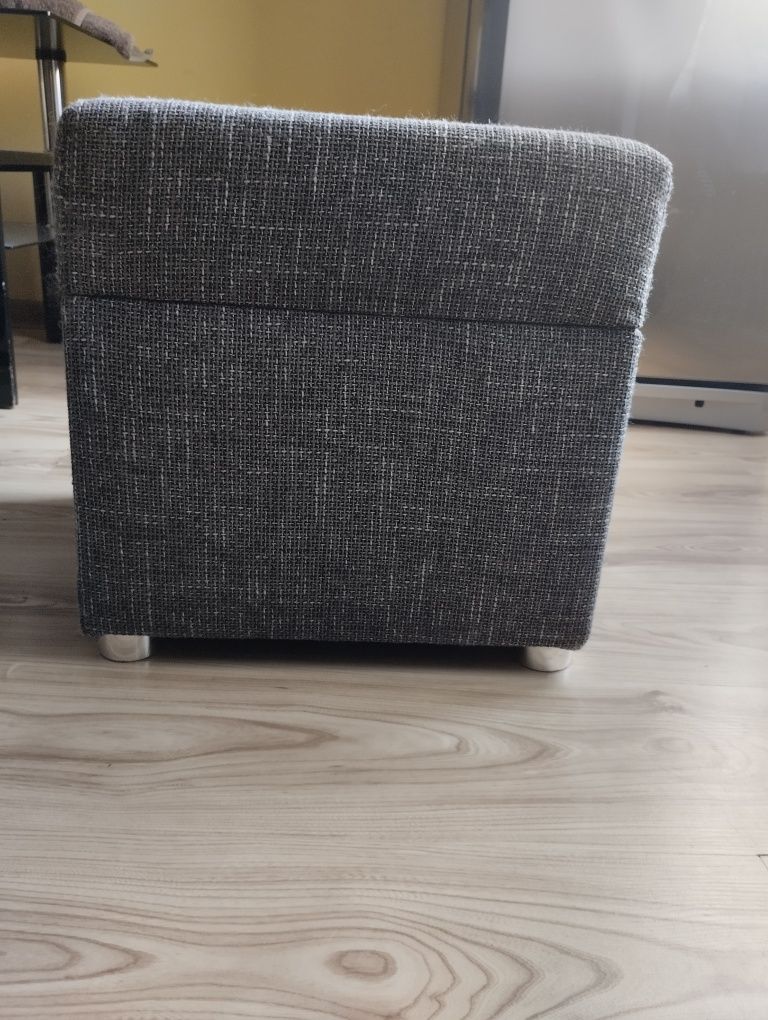 Pufa prawie nowa