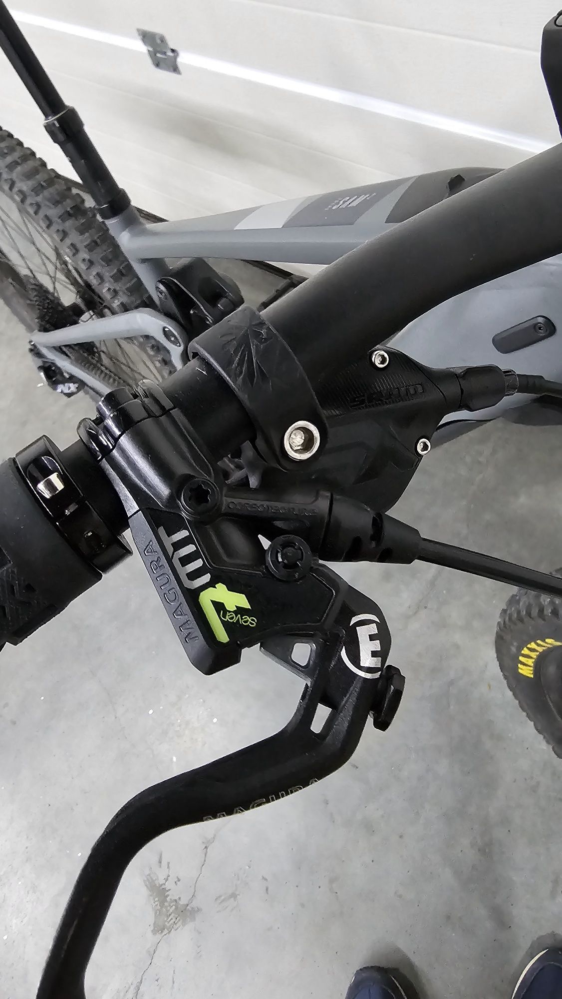 E-MTB Full Rower Focus SAM² 6.7 Slate Gray roz. M. R29