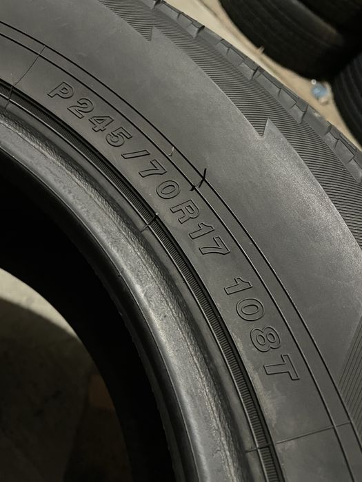 245/70 R17 Yokohama A/T / 2шт./ як нові