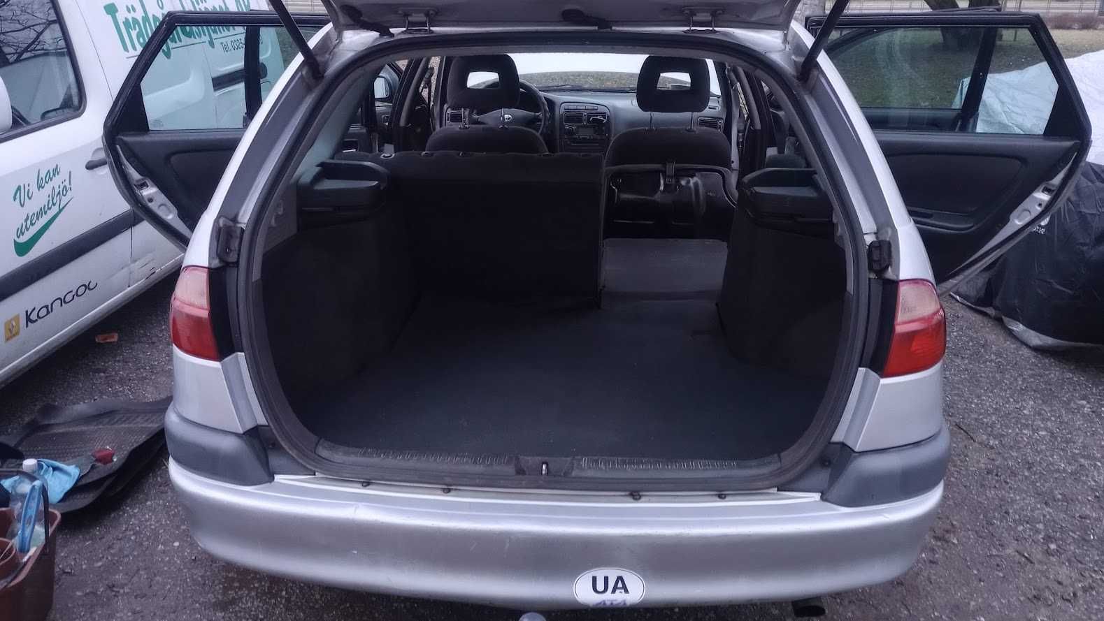 Продам Toyota Avensis Універсал, 2001, 1,8л, бензин/газ, механіка