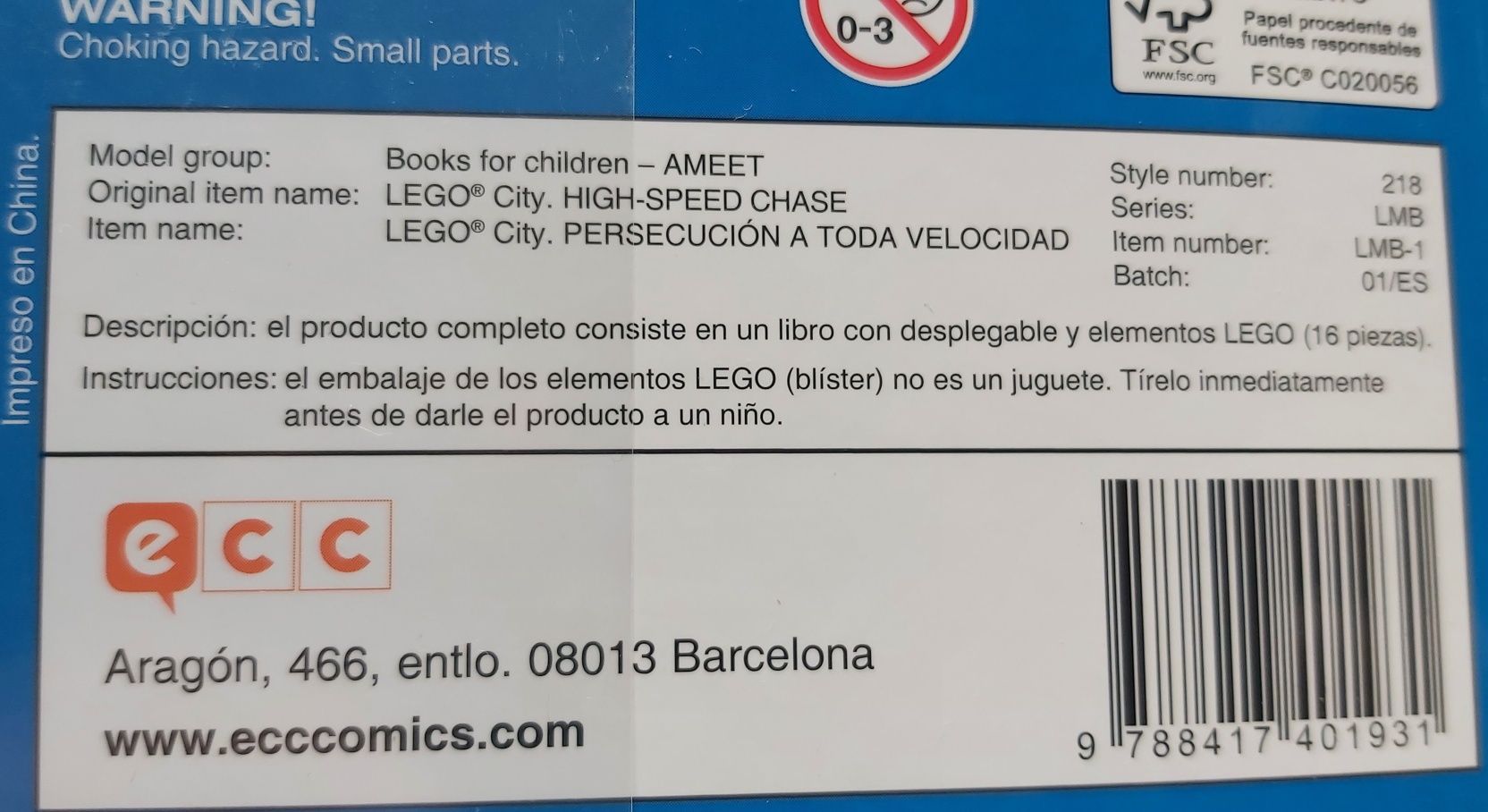 Figurki Lego książka z makietą ulicy