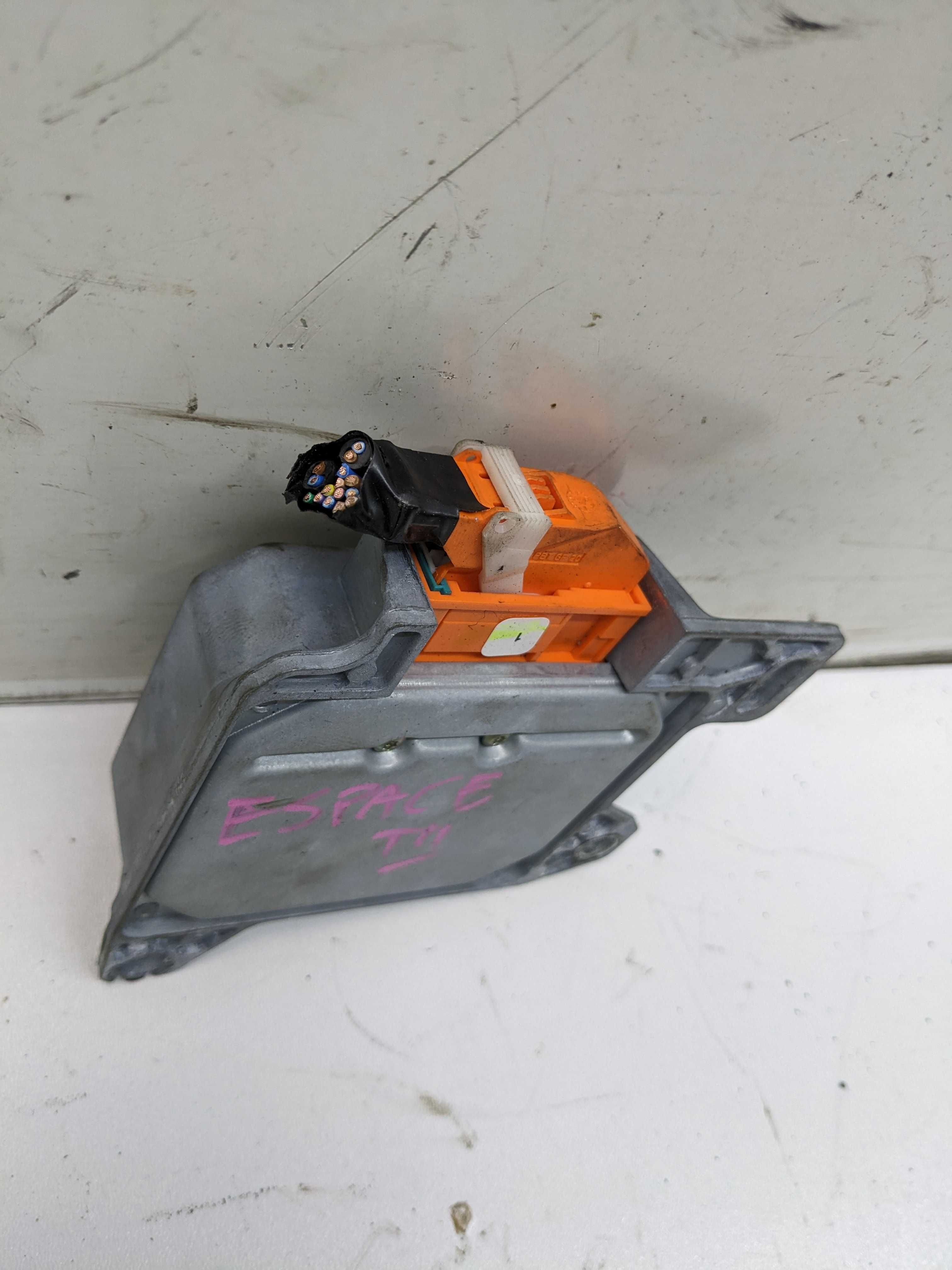 Renault Espace III Moduł Sterownik AIRBAG Poduszek Powietrznych