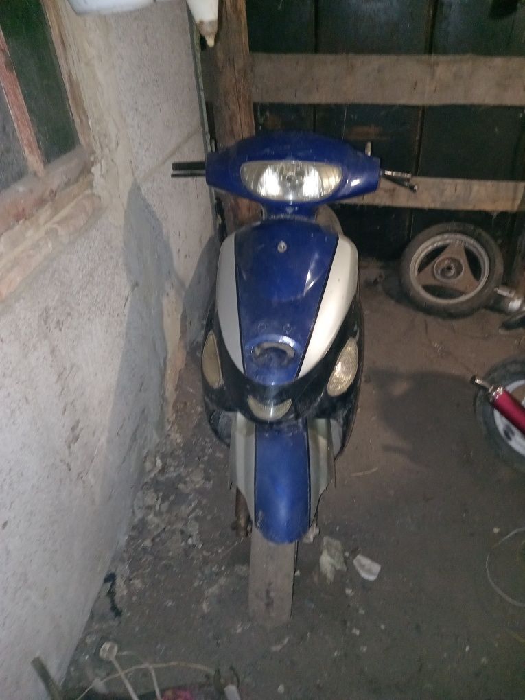 Продам suzuki sepia zz,і є навігатор без мотора