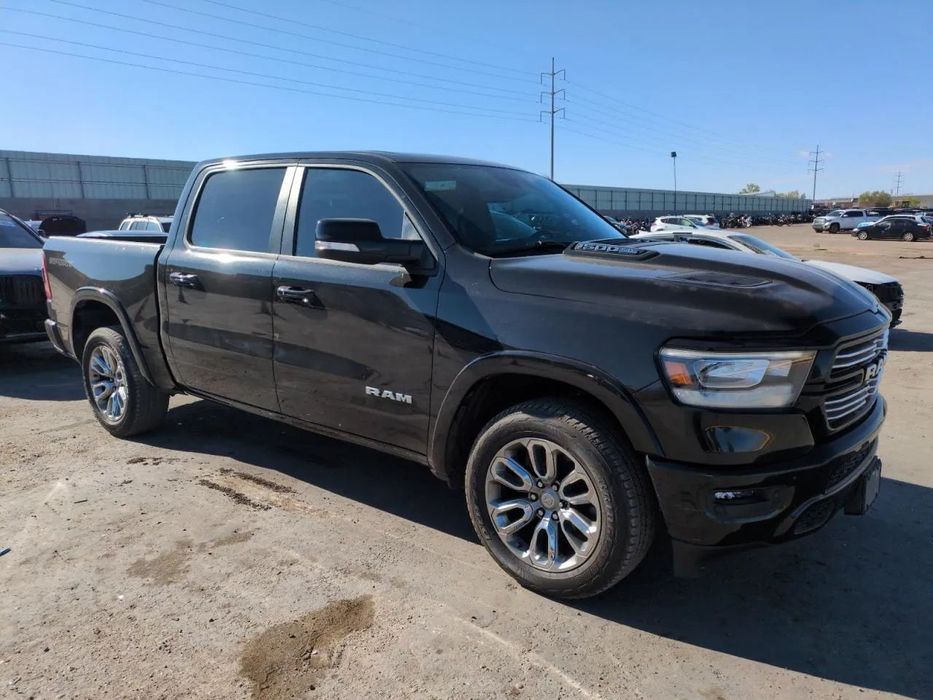 RAM 1500 Crew Cab Laramie