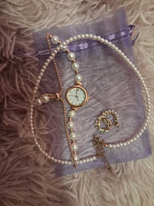 Продаю набір нових прикрас