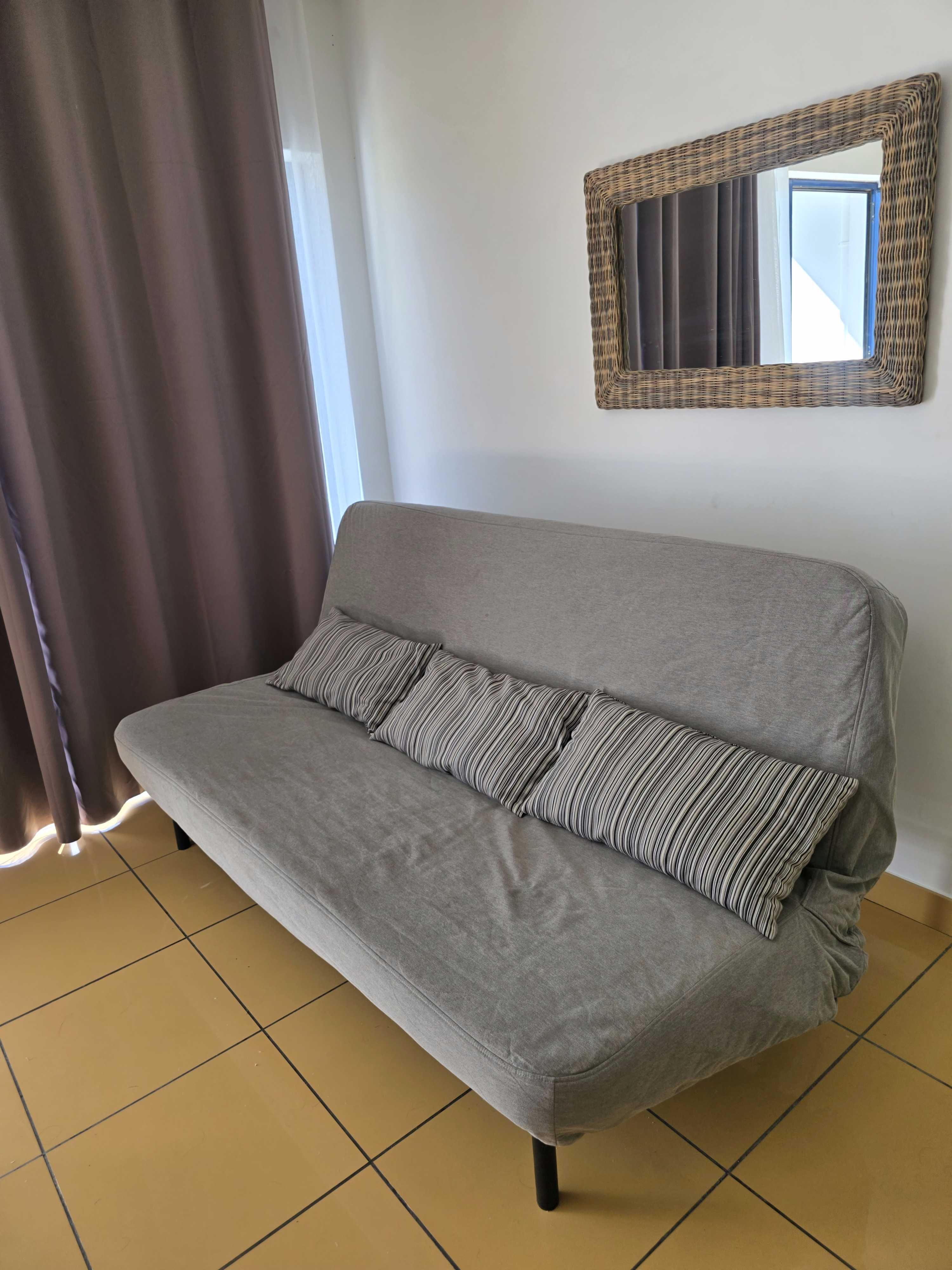 Sofá-Cama Bom Estado