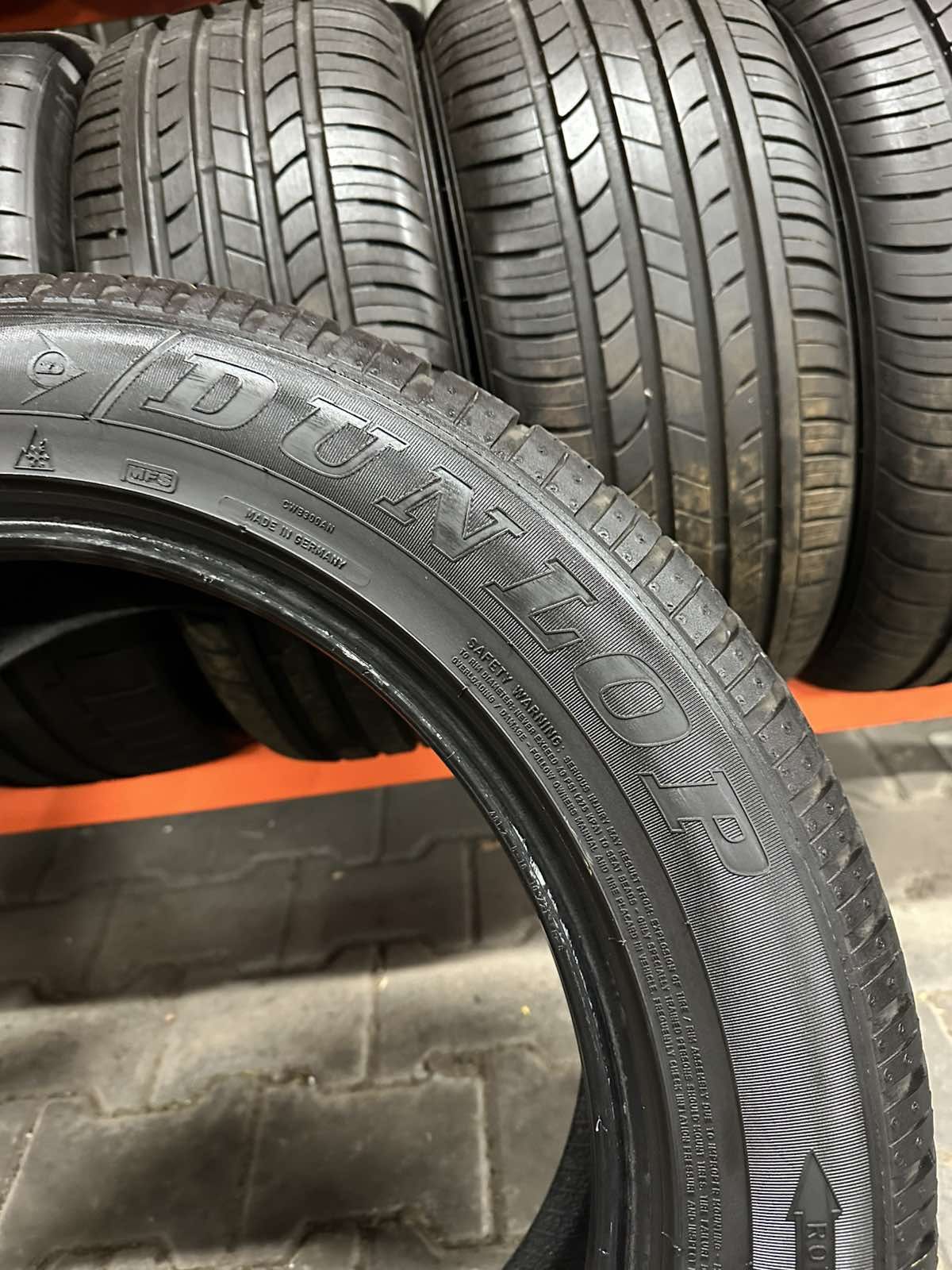Шини Резина Зима 235/55 R18 100H Dunlop Sp Winter Sport 3D AO