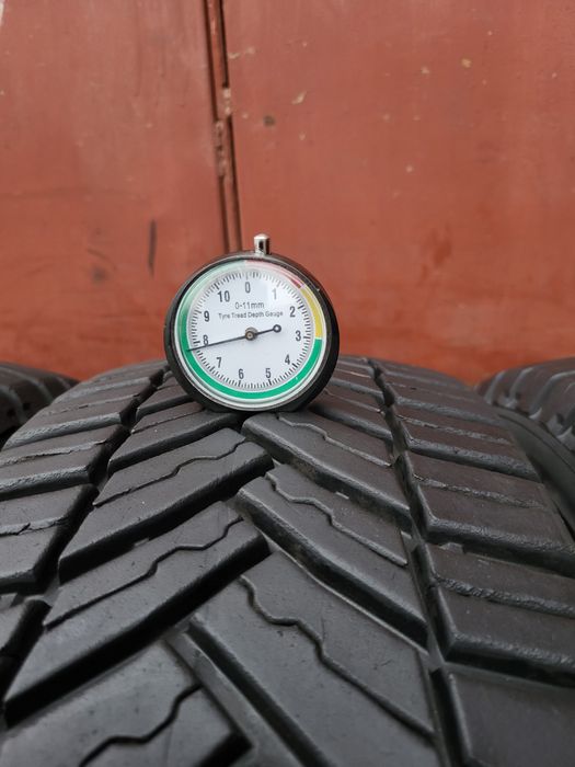 195/65/16C R16C Michelin AGILIS CrossClimate 4шт ціна за 1шт шини