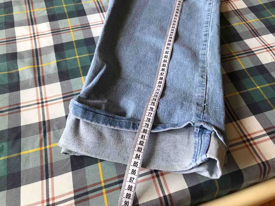 Новые джинсовые бриджи размер 52-54.