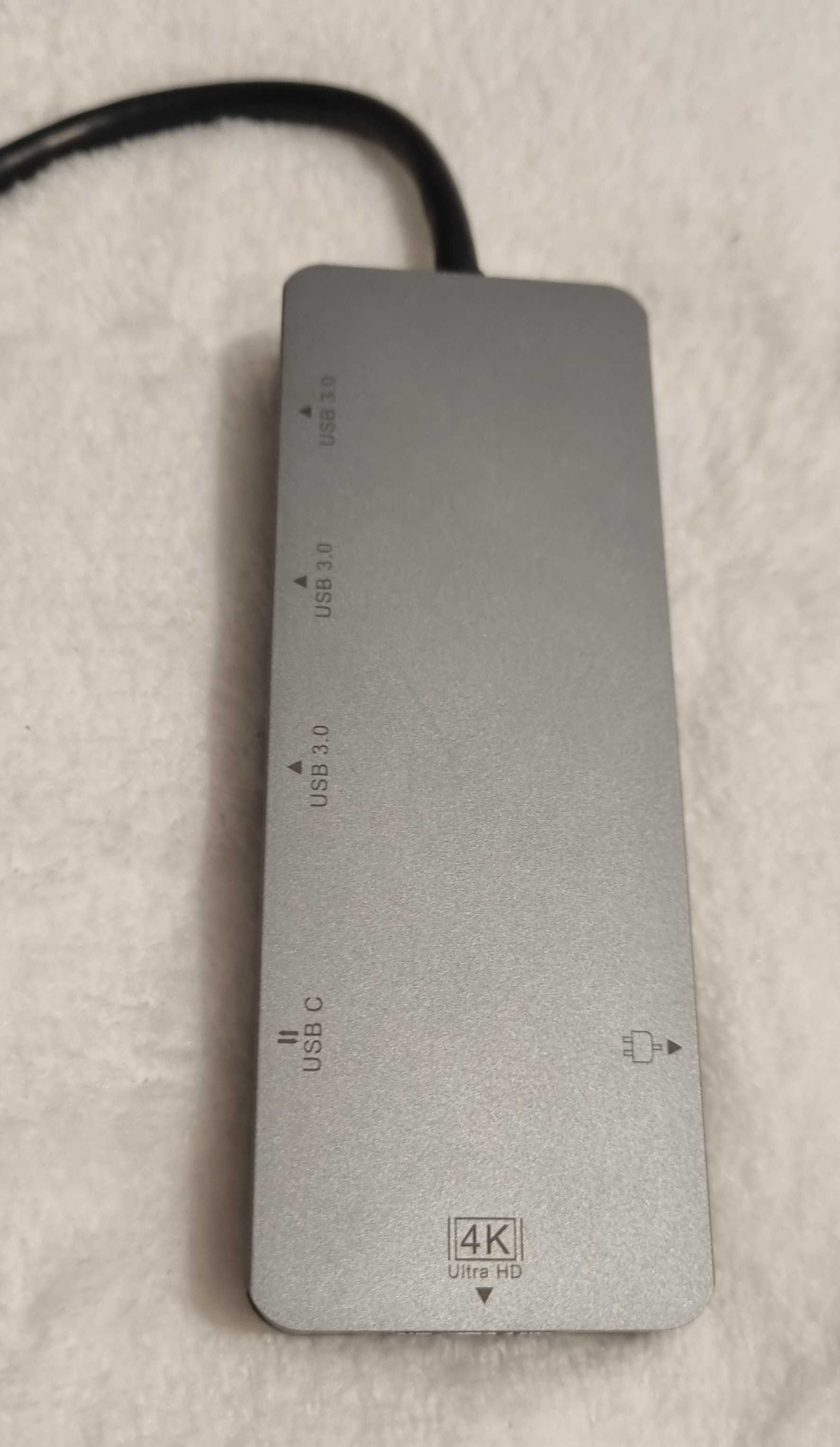 HUB USBC 6 portów HDMI 4K Plug and Play USB-C 3xUSB-A