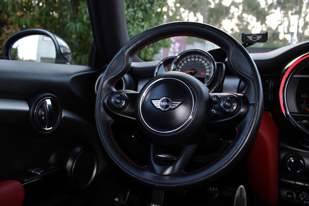 MINI Cooper SD Nacional F56 Revisões MINI (249€/Mês)