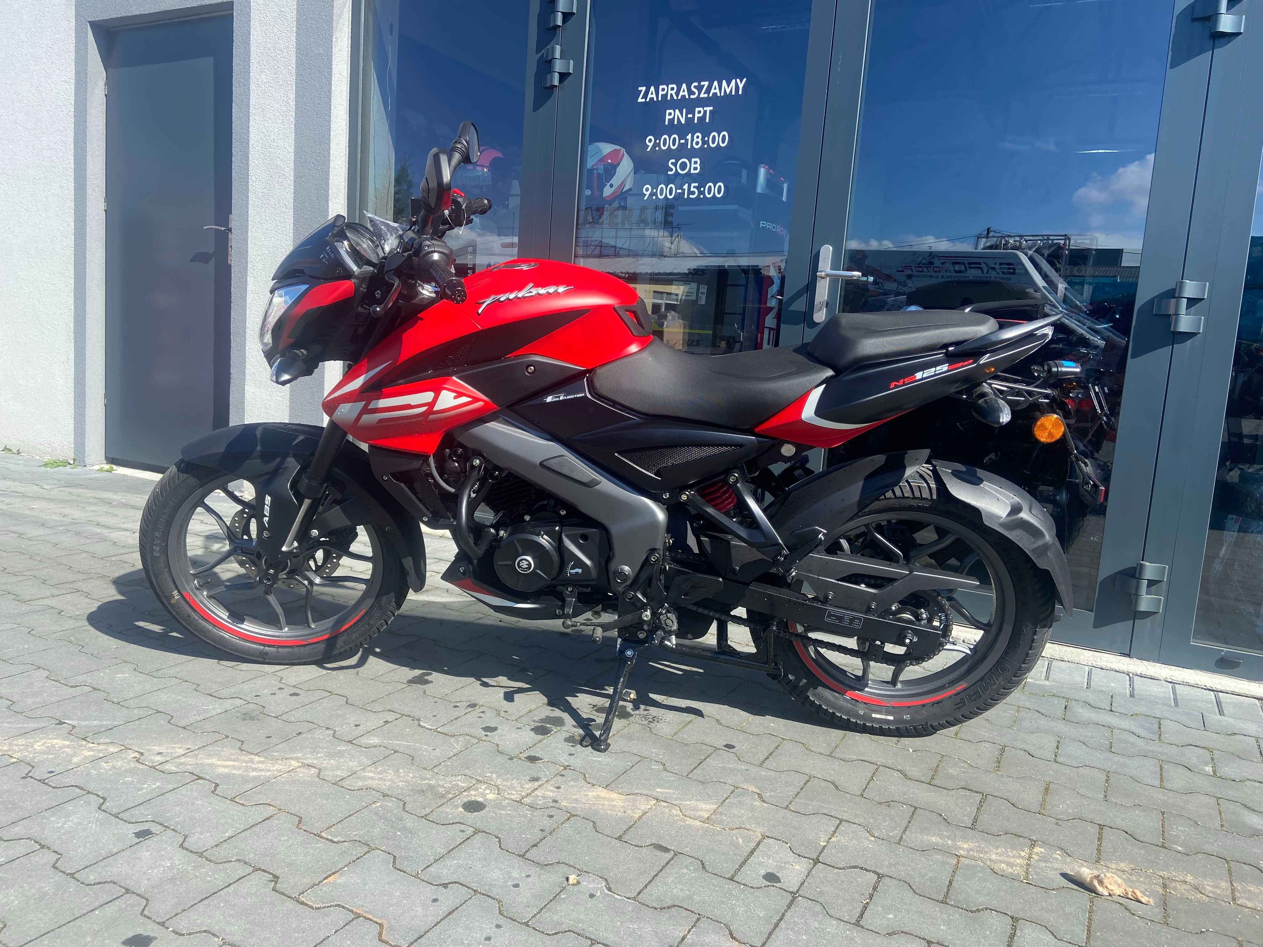 MOTOCYKL BAJAJ PULSAR NS 125  Kask + transport gratis!!