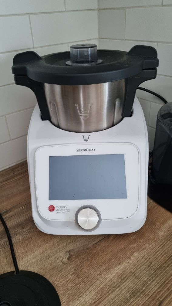 Robot kuchenny Monsieur Cuisine connect