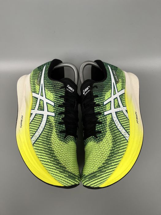 Оригінальні Кросівки Asics MAGIC SPEED 2 44р.28см.