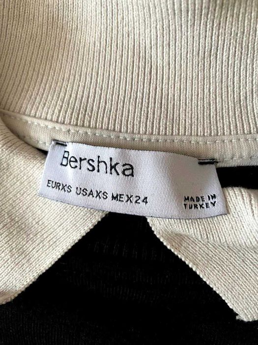 Теплий oversize світшот Bershka . Нова колекція