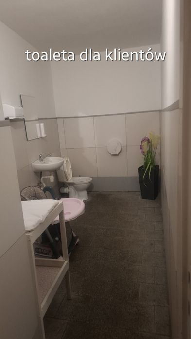 Klimatyzowany lokal usługowy do wynajęcia