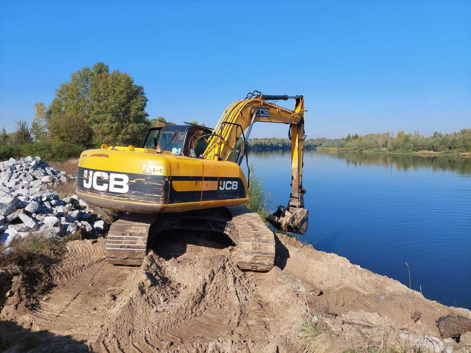 JCB 220 220 LC 2012