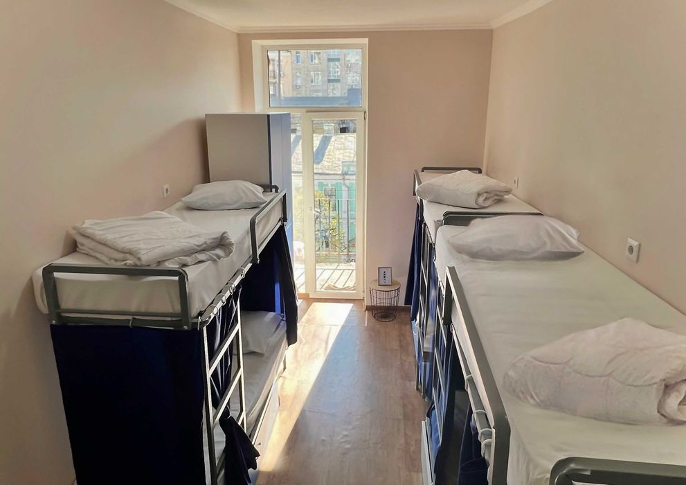 Хостел на Саксаганського, Вокзал, Університет, центр