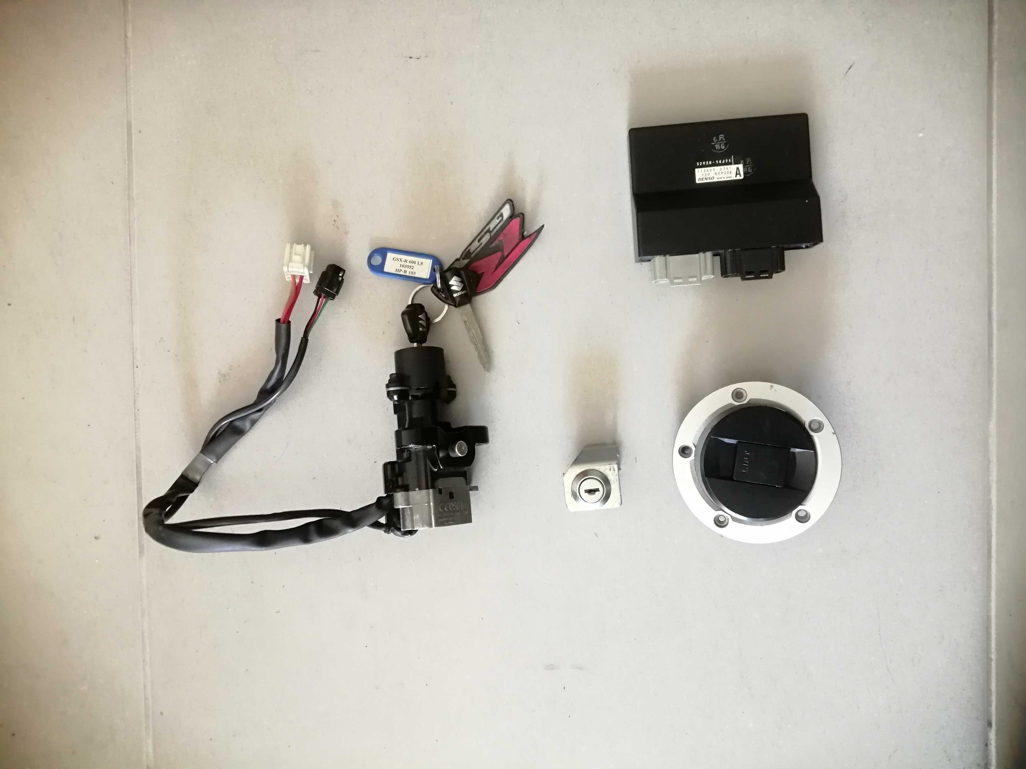 11-17 Suzuki GSX-R 600 ECU, sensores, canhão ignição, cablagem