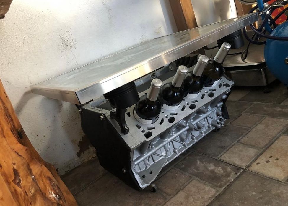 Mesa motor V8 decoração / motor real