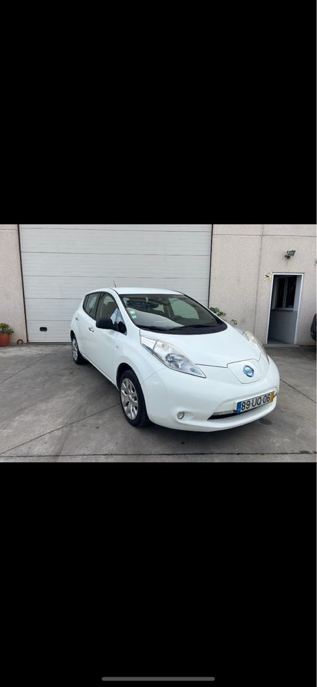 Vendo nissan leaf com baterias próprias em excelente estado