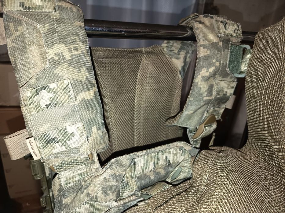 Комплект плитоноска + підсумки