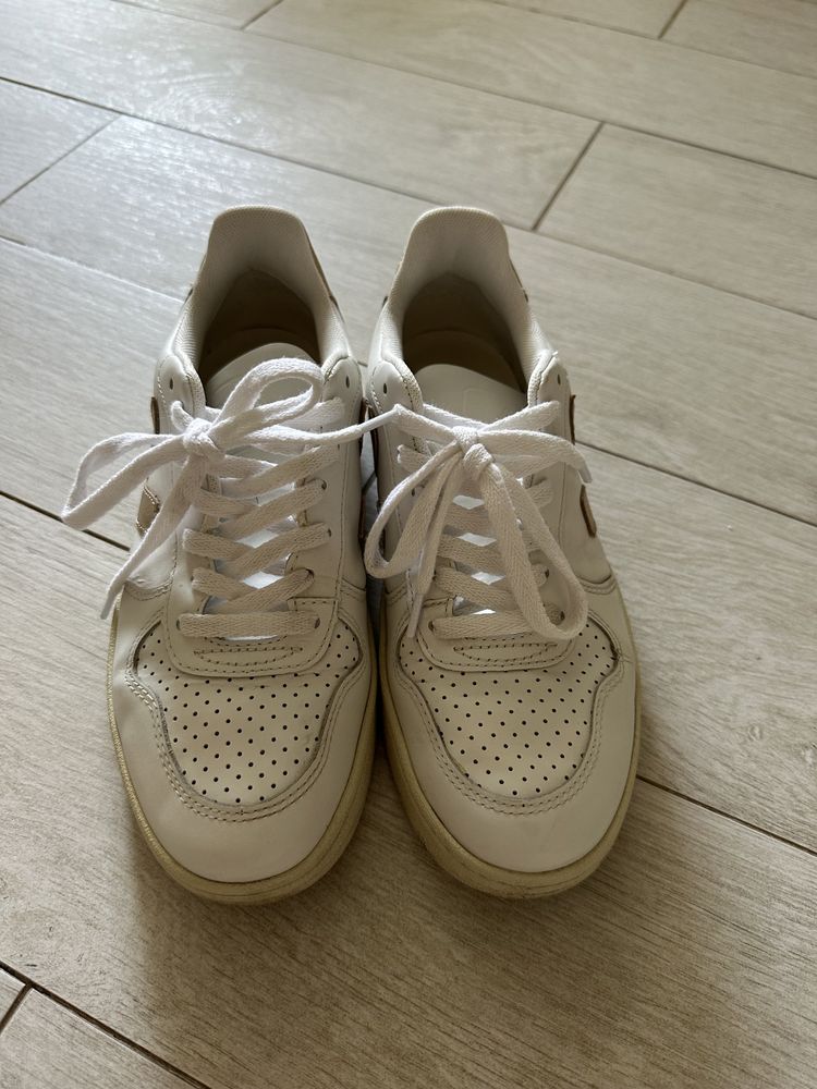 Кеди,  кросівки VEJA V-10 WHITE 38 розмір жіночі