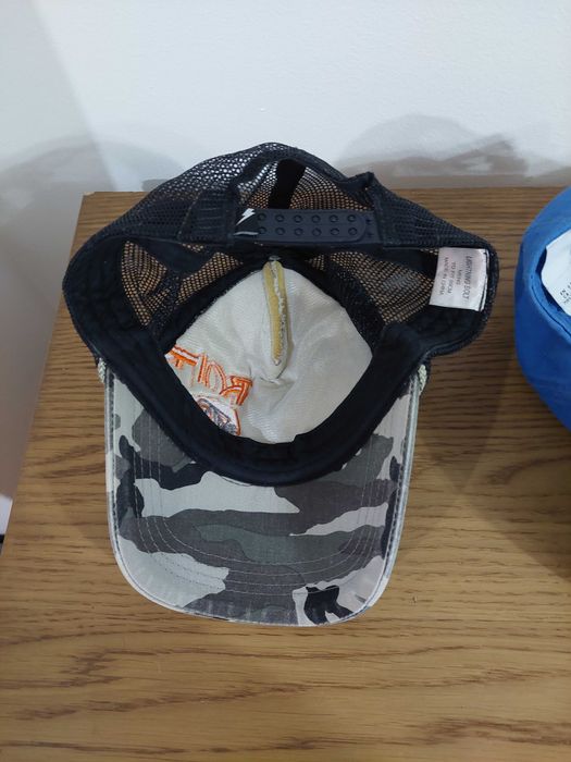 Boné / Cap Lightning Bolt e H&M