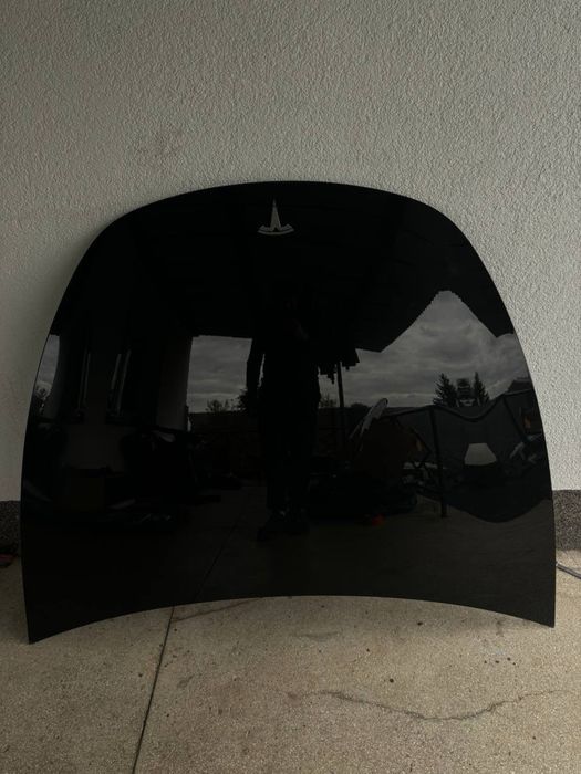 Капот tesla model Y