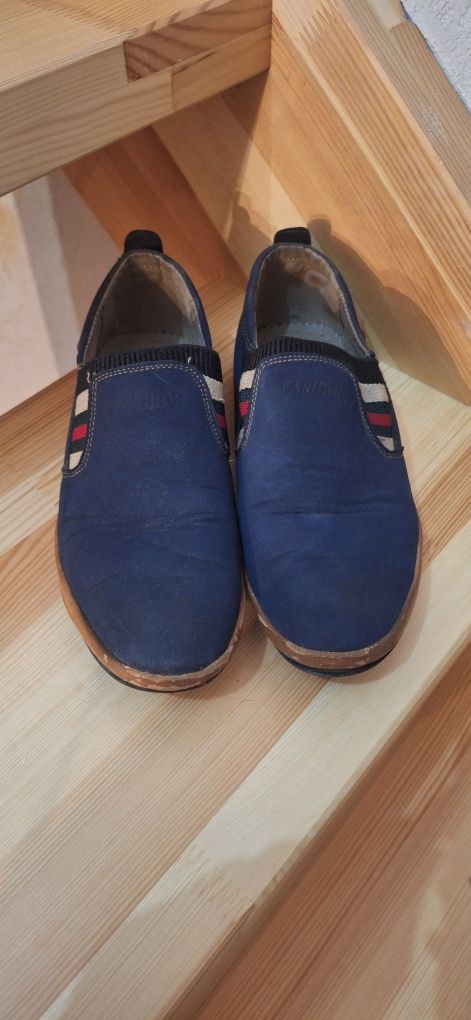Eleganckie buty dla chłopca rozmiar 36