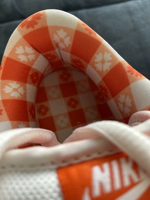 Nike Dunk "Orange Lobster"