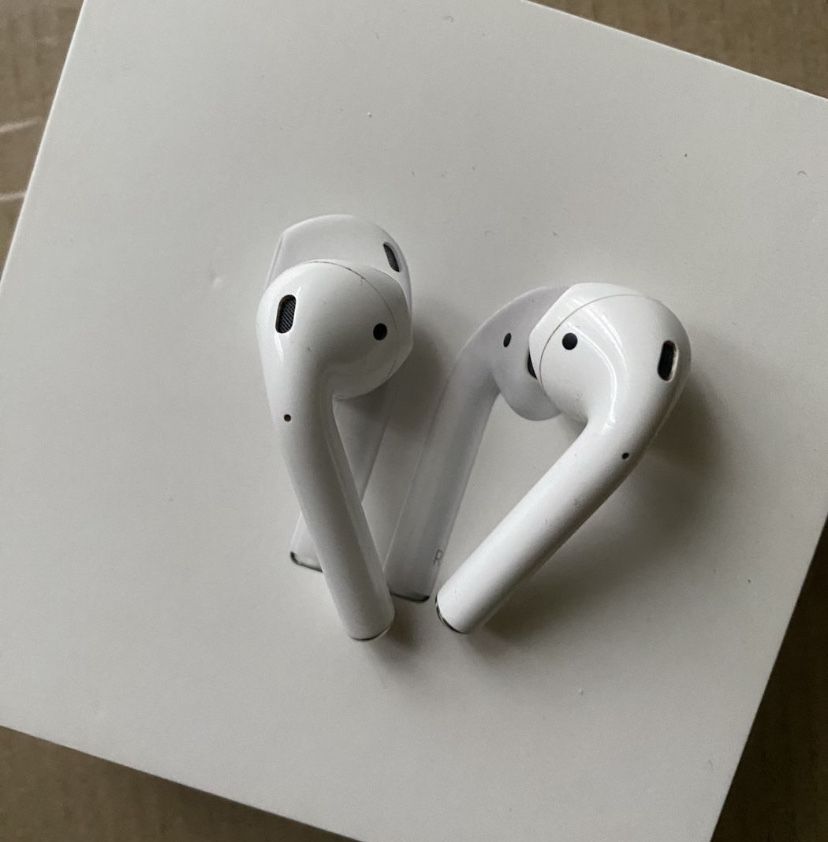 AirPods 2, левый AirPods 2, правый AirPods 2