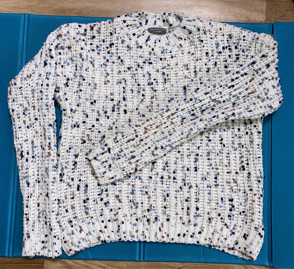 Cudny sweterek dla dziewczynki w rozmiarze 158 164