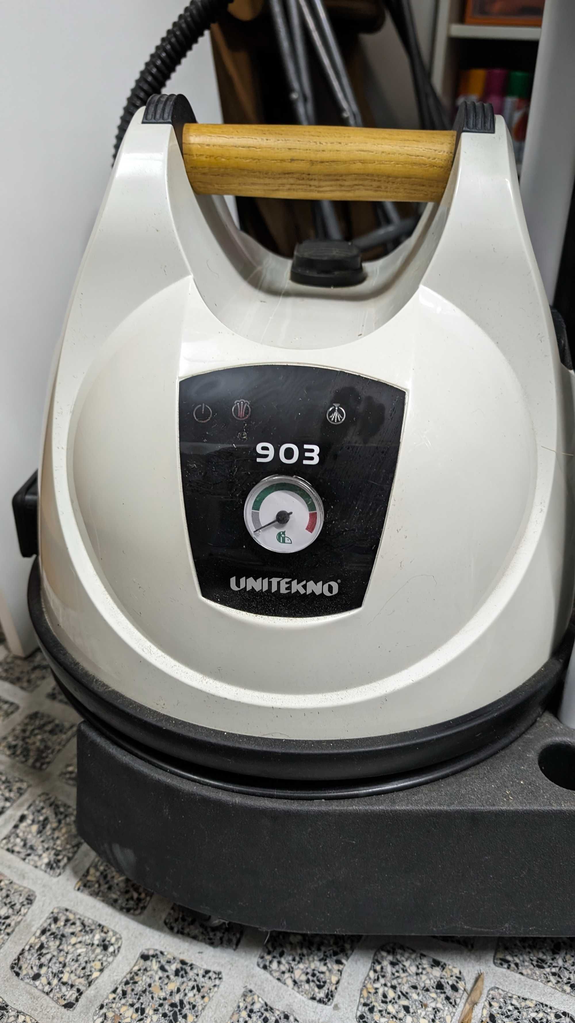 Máquina de limpeza a vapor profissional Unitekno 903 (Spello 903)