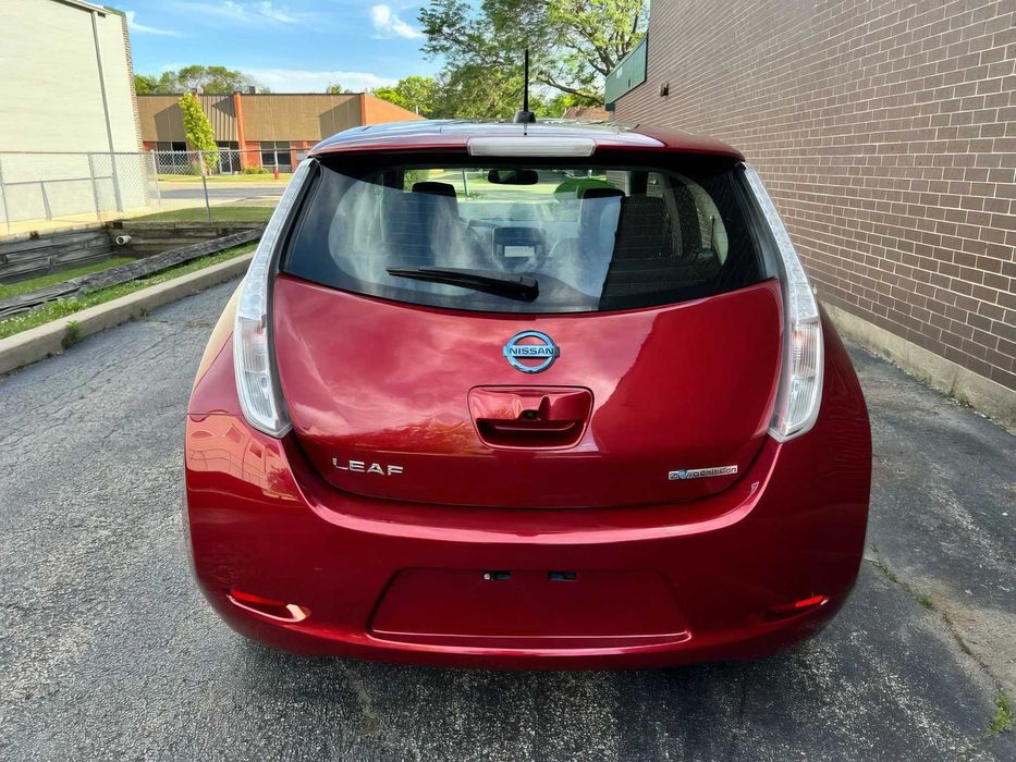 Nissan LEAF SL      2015