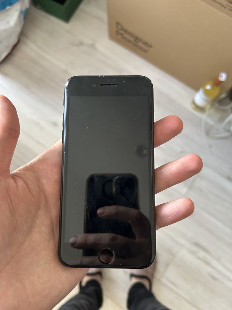 iPhone SE3 2022 64GB  Neverlock