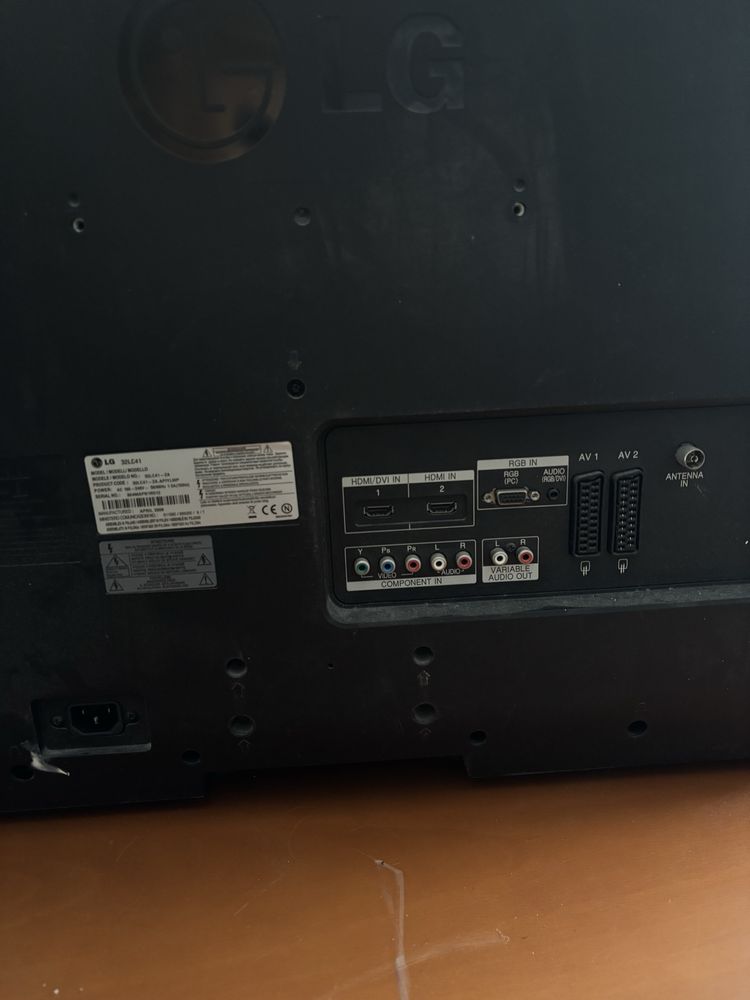 Telewizor LG 32LC41