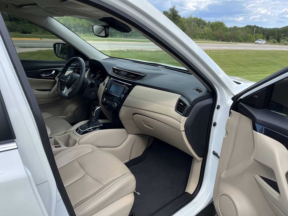 Nissan Rogue      2017