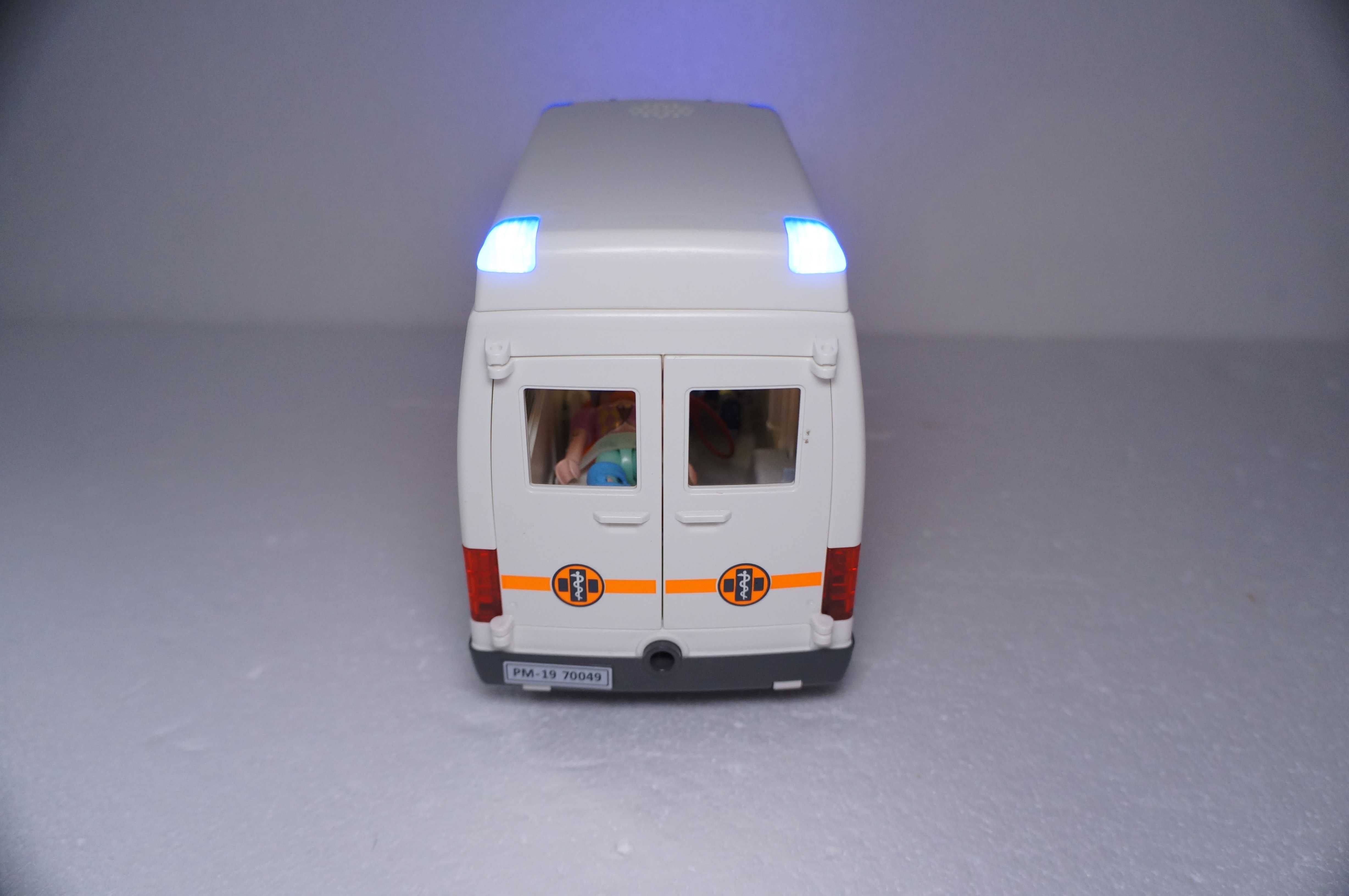 Playmobil 974 Pogotowie Karetka Ambulans NOWY model Światło i Dźwięki