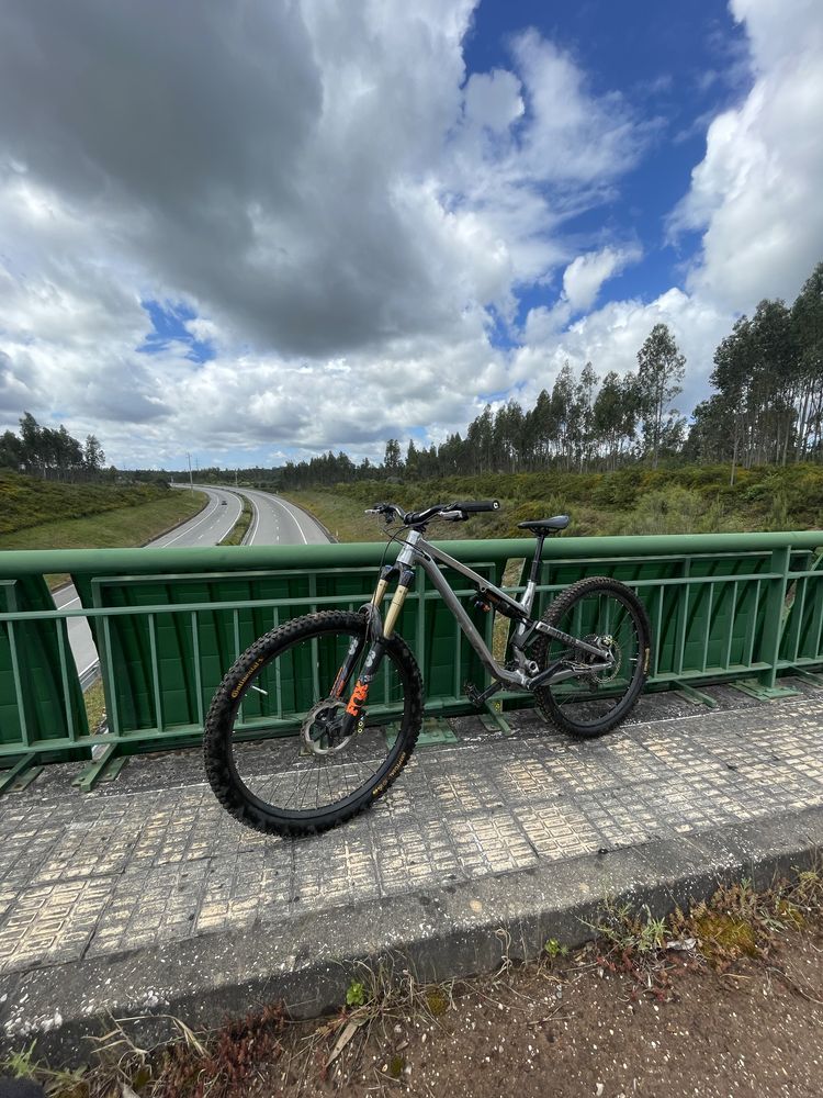 Bike de enduro commencal meta 2021
