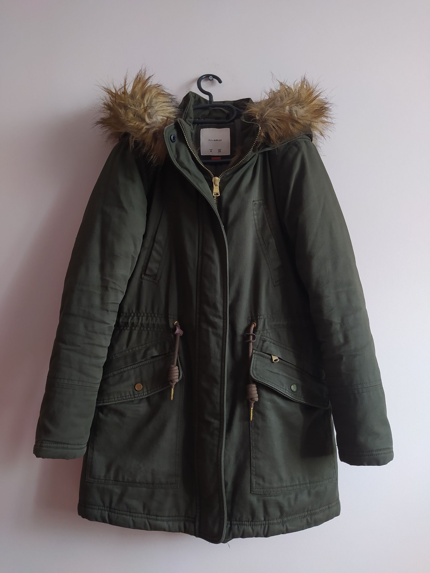 Zimowa kurtka parka z futerkiem, Pull&Bear, rozmiar M