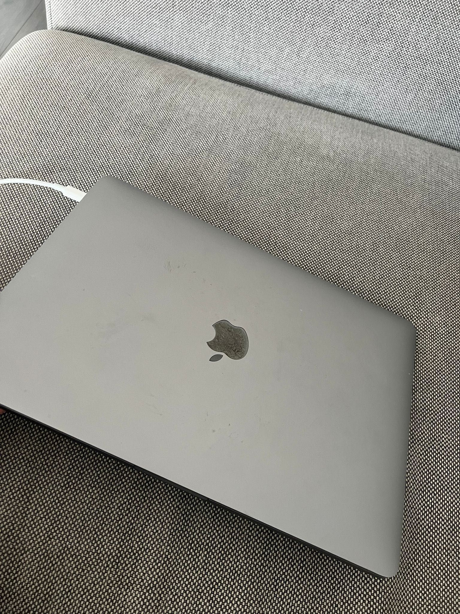 MacBook Pro 13 4 Thunderbolt 3 2018 Sem Defeito