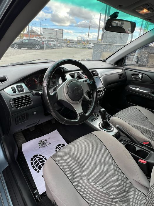 Mitsubishi Lancer 9 2,0 Газ/бенз