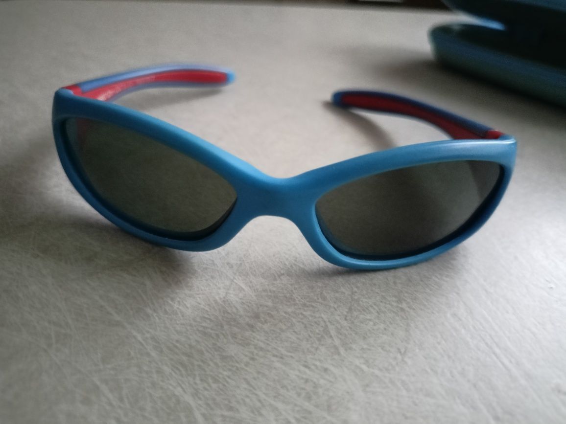 Chicco okulary przeciwsłoneczne 1+ z etui