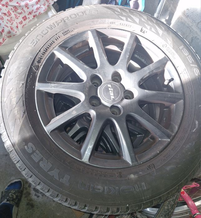 Sprzedam Koła Zimowe  5x 110 Nokian SnowProof 2 195/65/15r.   2024r