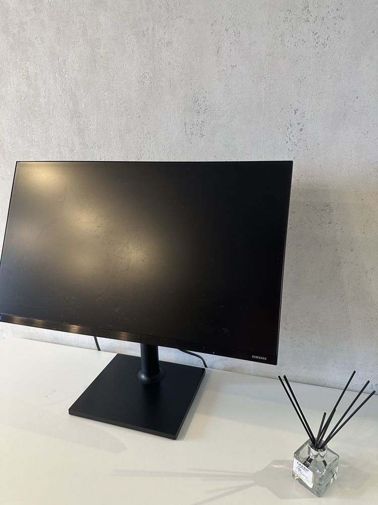 Монітор 27 Samsung 75 Гц