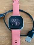 Zegarek smartwatch Google Fitbit Versa 3 jak garmin xiaomi huawei