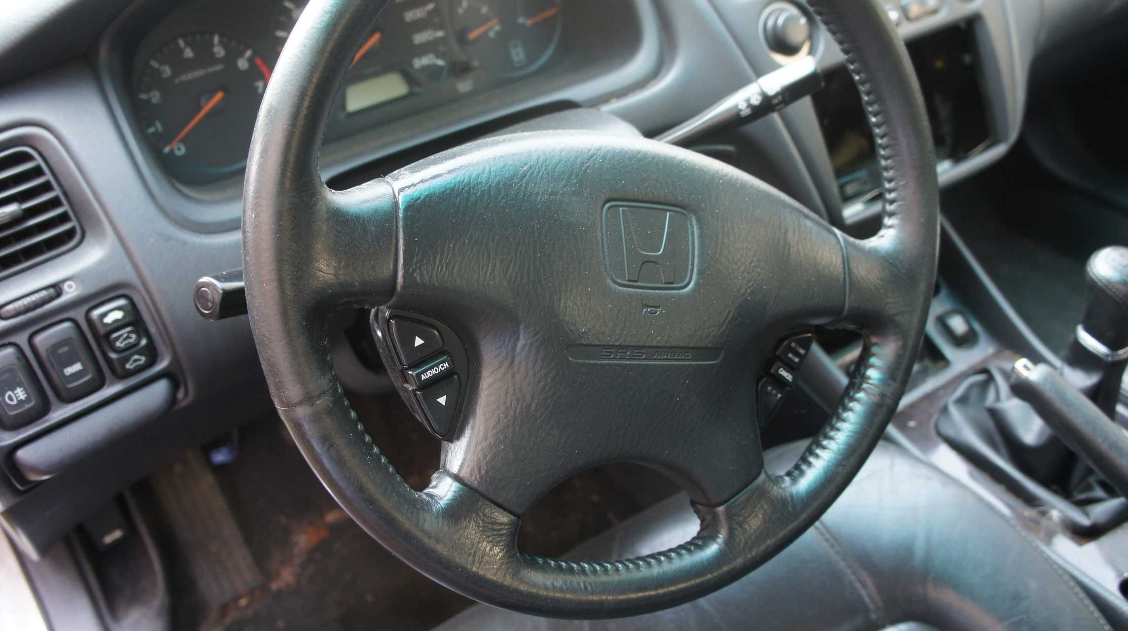 Honda Accord VI kierownica skóra