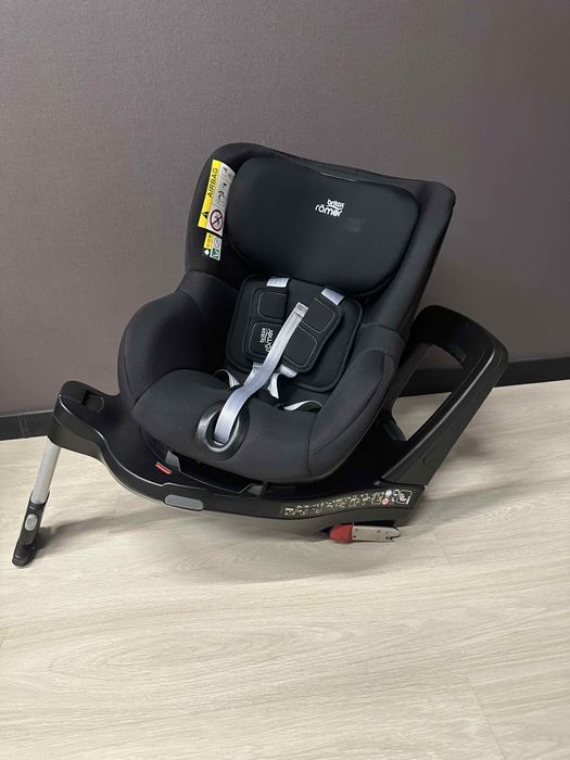Britax-Romer Dualfix M I-Size с 3 мес до 18 кг