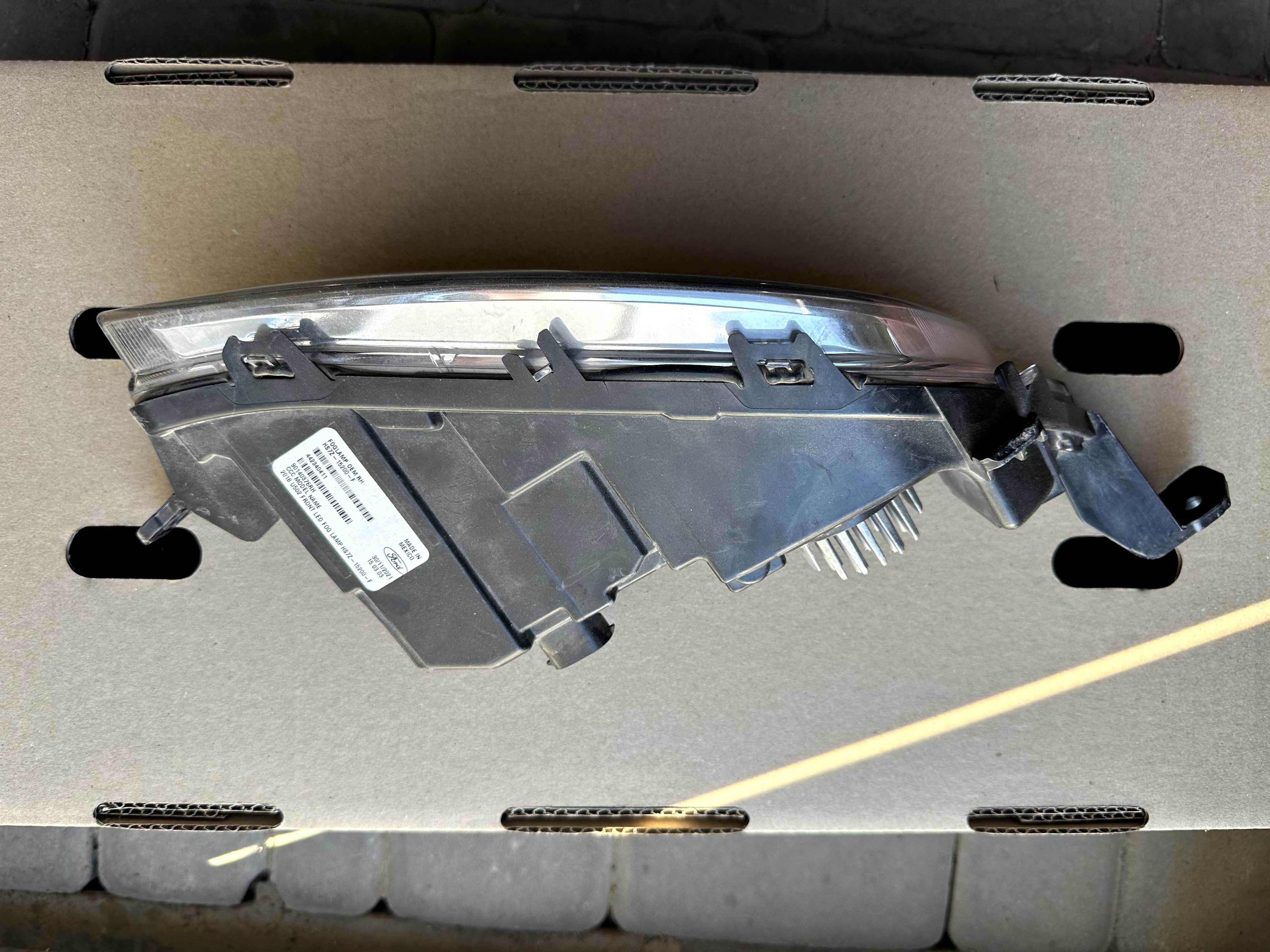 Ford Fusion ПТФ led оригінал 2016-2018 права HS7Z-15200-F